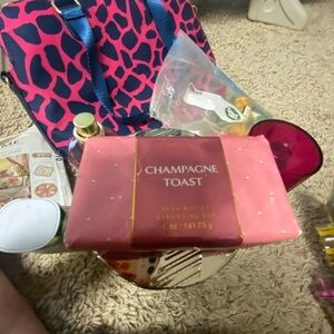 Bath & Body Works Champagne Toast Body Wash - Pink, Gold, Blue Accents